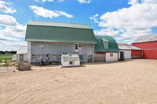 6889 and 6897 North Towne Road, Deforest, WI 53532