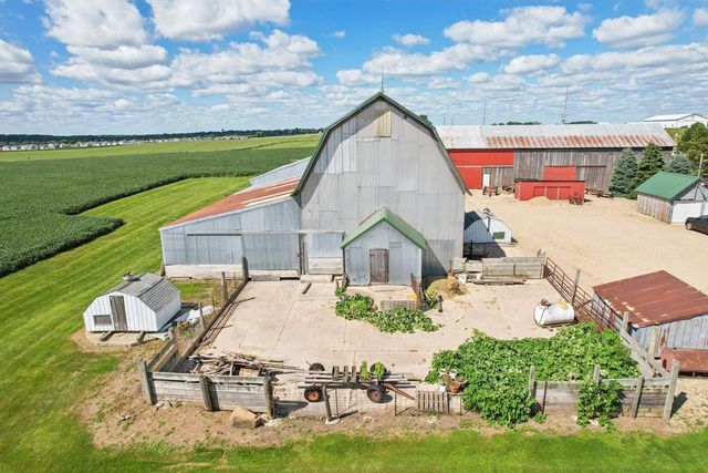 6889 and 6897 North Towne Road, Deforest, WI 53532