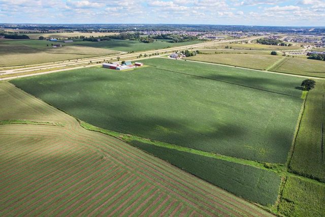 6889 and 6897 North Towne Road, Deforest, WI 53532