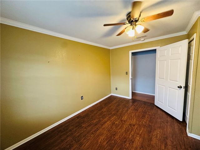 113 White Point Dr, Sandia, TX 78383