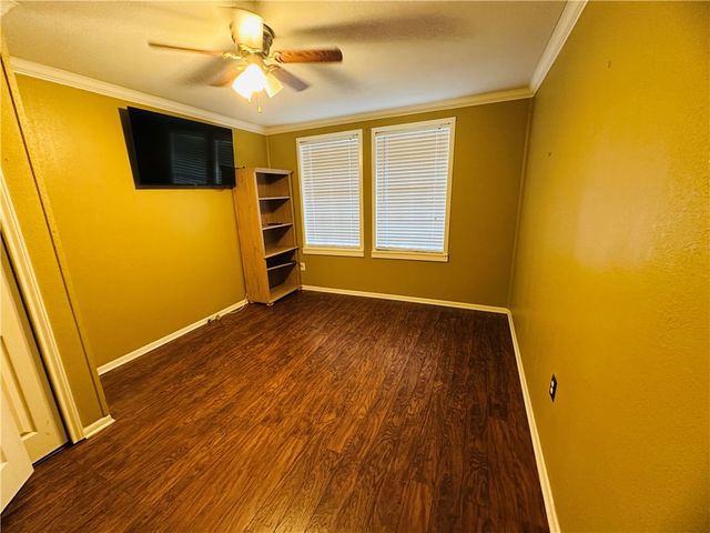 113 White Point Dr, Sandia, TX 78383