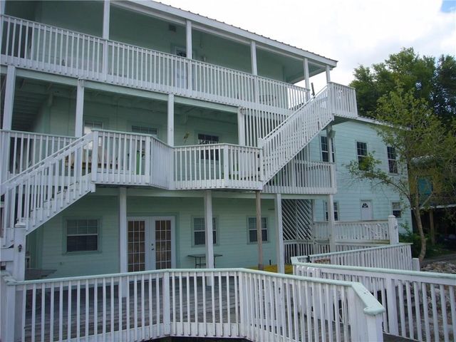 113 White Point Dr, Sandia, TX 78383