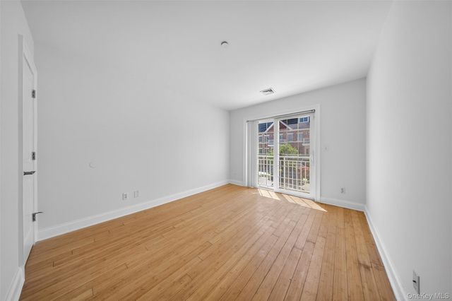 343 Soundview Lane, College Point, NY 11356