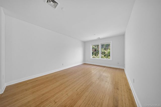 343 Soundview Lane, College Point, NY 11356