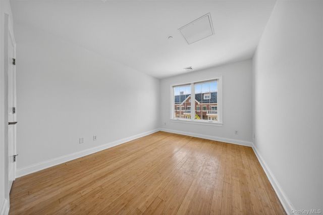 343 Soundview Lane, College Point, NY 11356