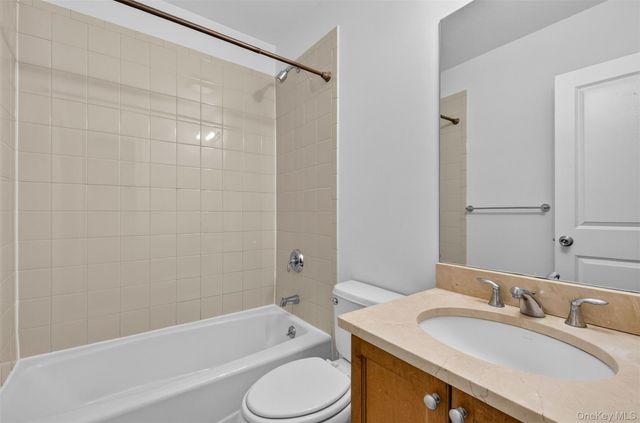 343 Soundview Lane, College Point, NY 11356