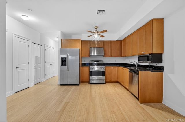 343 Soundview Lane, College Point, NY 11356