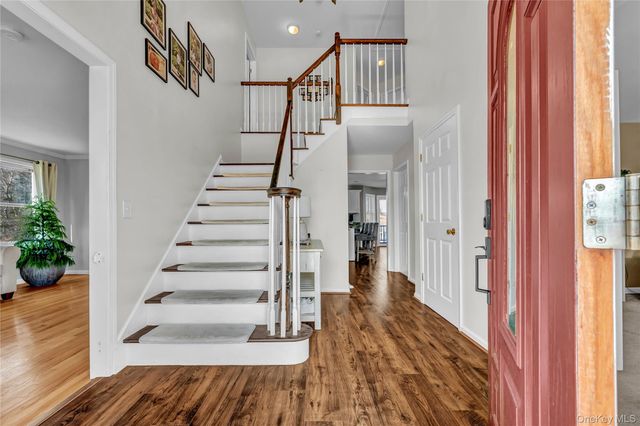 4 Natchu Court, Salisbury Mills, NY 12577