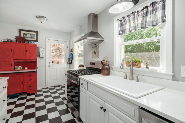 1787 Markham Road, Charleston, SC 29414