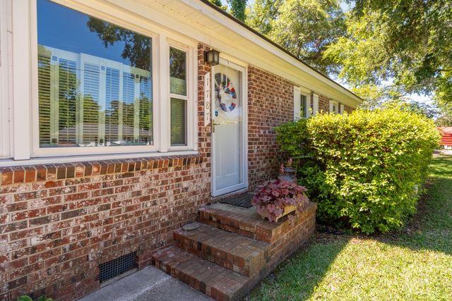 1787 Markham Road, Charleston, SC 29414