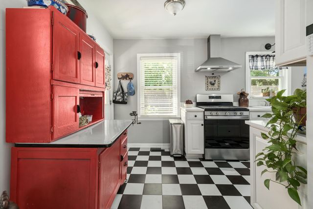 1787 Markham Road, Charleston, SC 29414