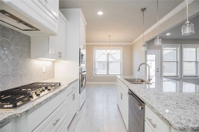 6702 SW Basswood Avenue, Bentonville, AR 72713