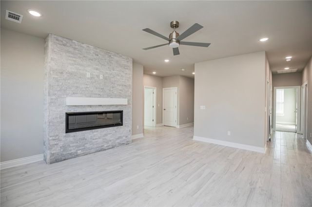 6702 SW Basswood Avenue, Bentonville, AR 72713