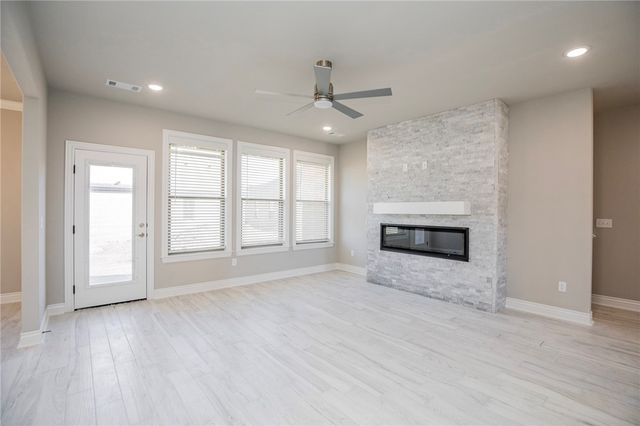 6702 SW Basswood Avenue, Bentonville, AR 72713