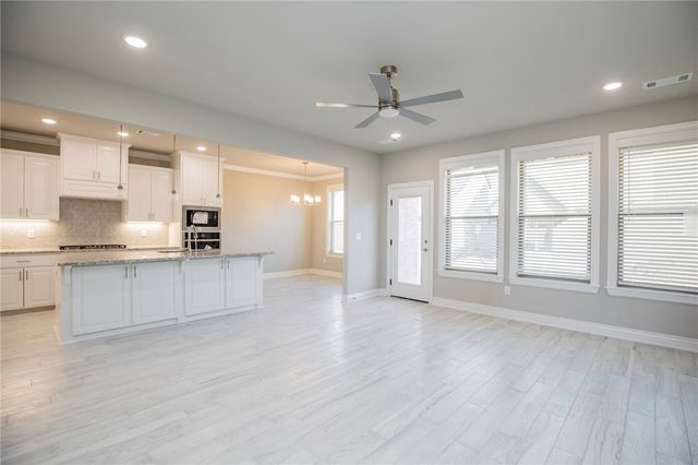 6702 SW Basswood Avenue, Bentonville, AR 72713