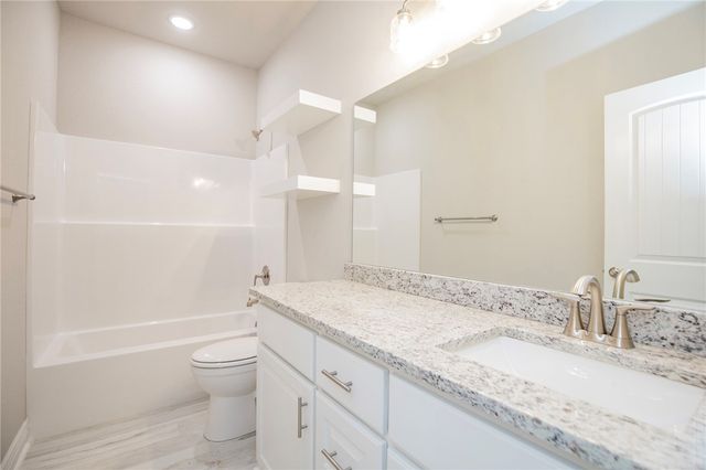 6702 SW Basswood Avenue, Bentonville, AR 72713