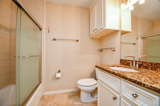 5244 Arboles Drive 6, Houston, TX 77035