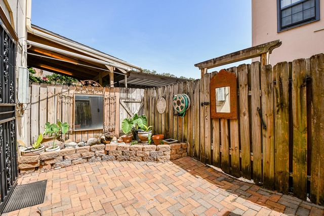 5244 Arboles Drive 6, Houston, TX 77035