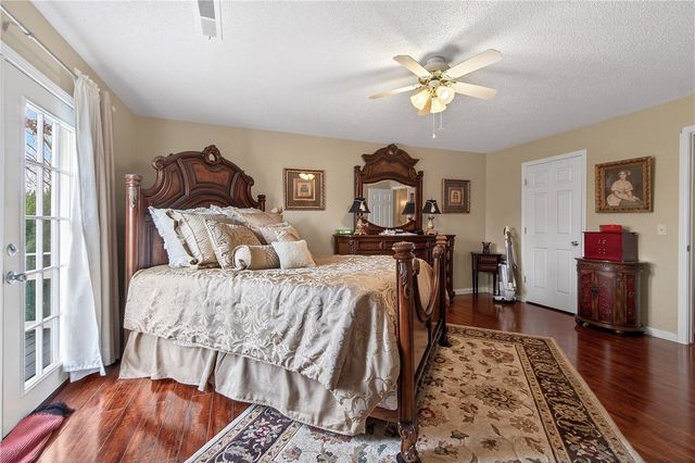 1016 S 27th Street, Rogers, AR 72758