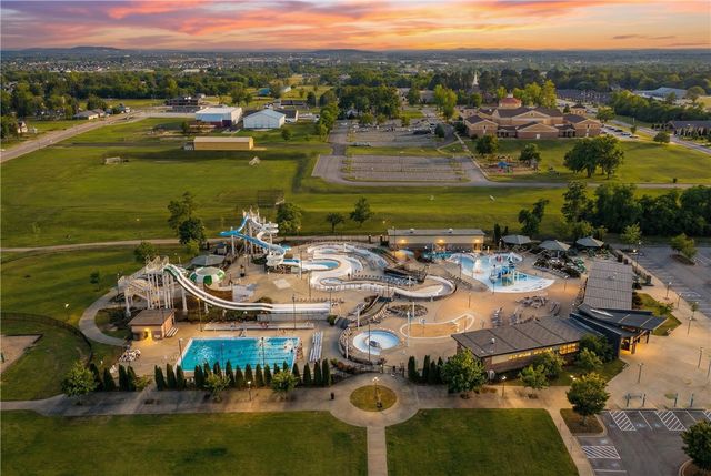 1016 S 27th Street, Rogers, AR 72758