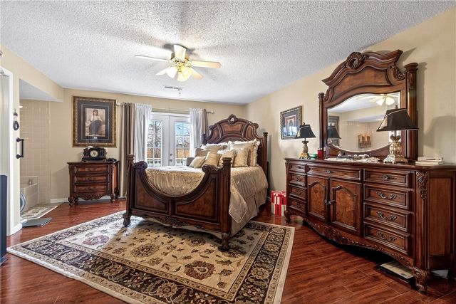 1016 S 27th Street, Rogers, AR 72758