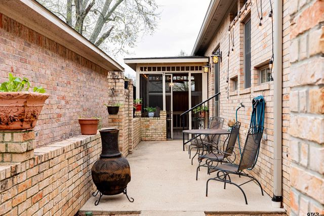 736 Fairmont Drive, Tyler, TX 75701