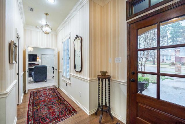 736 Fairmont Drive, Tyler, TX 75701