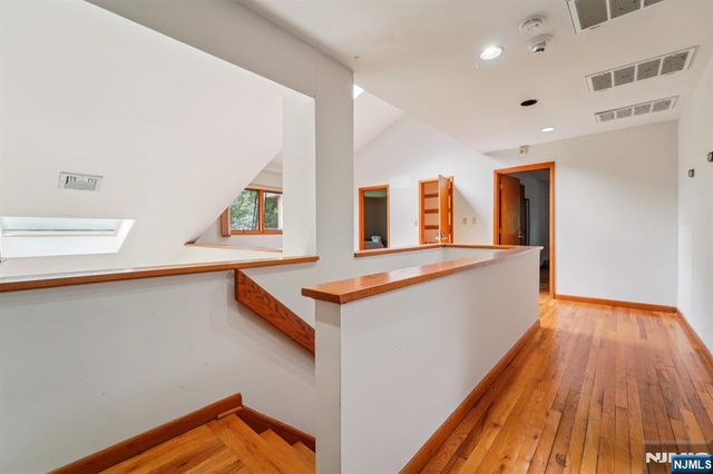 724 Tall Oaks Court, Franklin Lakes, NJ 07417
