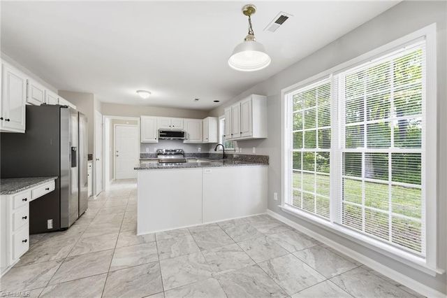 4002 Auburn Hills Drive, Greensboro, NC 27407