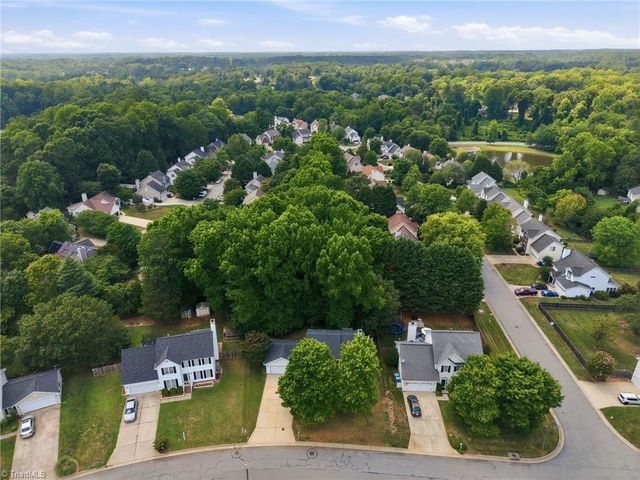 4002 Auburn Hills Drive, Greensboro, NC 27407