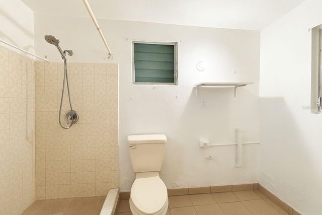 381 JARDIN DE VERSALLES STREET B-1, Vega Baja, PR 00693