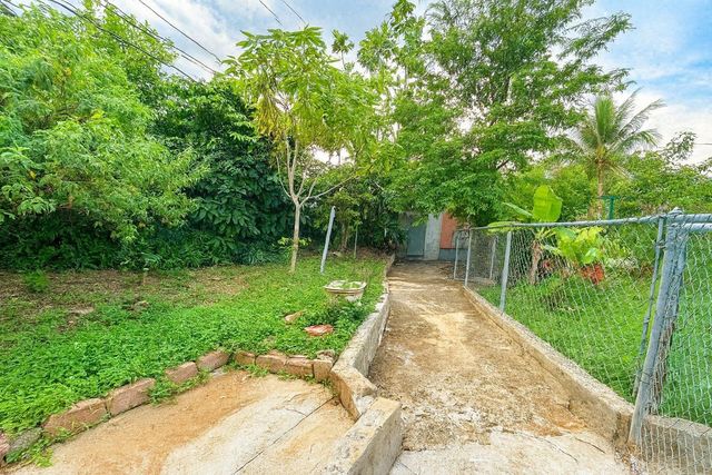 381 JARDIN DE VERSALLES STREET B-1, Vega Baja, PR 00693