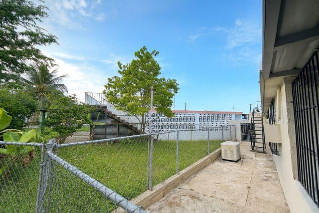 381 JARDIN DE VERSALLES STREET B-1, Vega Baja, PR 00693