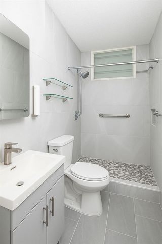 381 JARDIN DE VERSALLES STREET B-1, Vega Baja, PR 00693