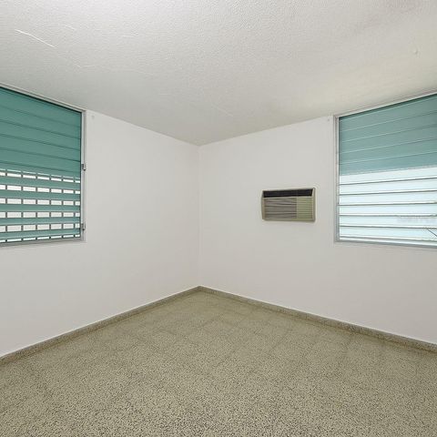 381 JARDIN DE VERSALLES STREET B-1, Vega Baja, PR 00693