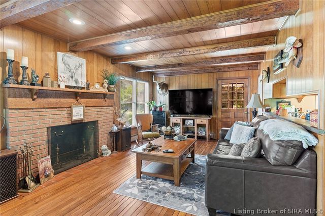 402 Fairmount Drive, Madison, IN 47250