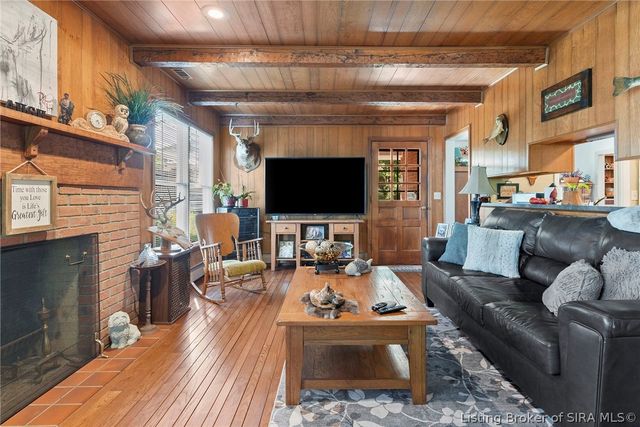 402 Fairmount Drive, Madison, IN 47250