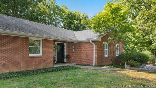 402 Fairmount Drive, Madison, IN 47250