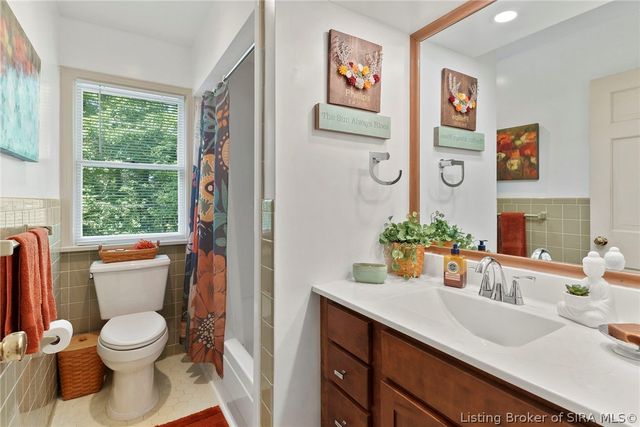 402 Fairmount Drive, Madison, IN 47250