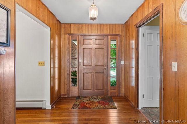 402 Fairmount Drive, Madison, IN 47250