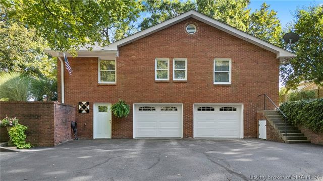 402 Fairmount Drive, Madison, IN 47250