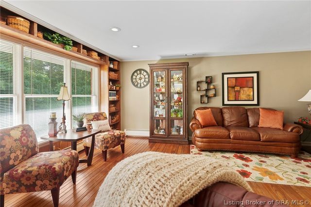 402 Fairmount Drive, Madison, IN 47250