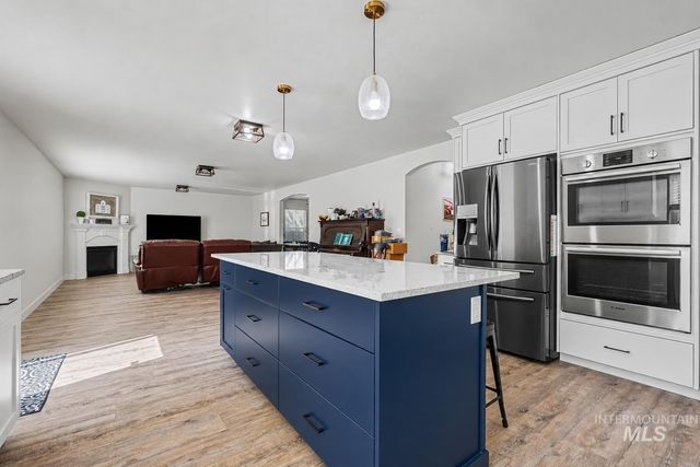 675 Gateway, Middleton, ID 83644