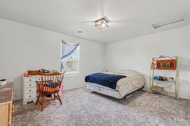675 Gateway, Middleton, ID 83644