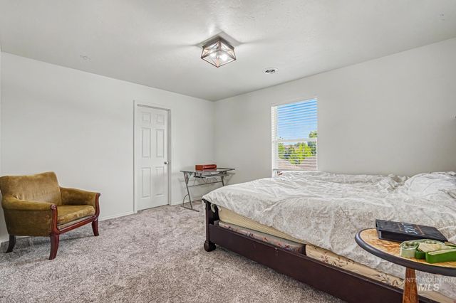 675 Gateway, Middleton, ID 83644
