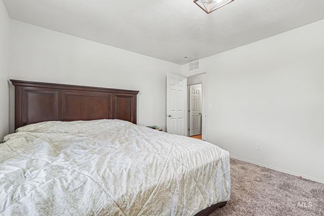 675 Gateway, Middleton, ID 83644