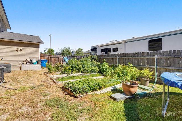 675 Gateway, Middleton, ID 83644