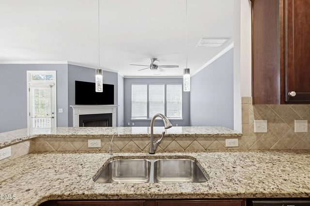 5911 Longeria, Raleigh, NC 27612