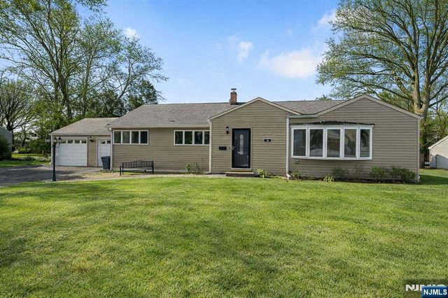 14 Pitcairn Avenue, Ho-ho-kus, NJ 07423