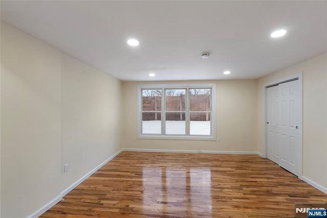 14 Pitcairn Avenue, Ho-ho-kus, NJ 07423